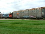 GTW 4633 Switching Autoracks at Pontiac East Assembly